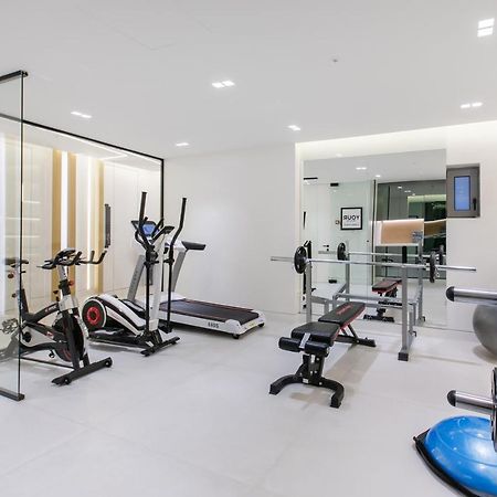 Ns Place Modern Apartment Acropolis View เอเธนส์ ภายนอก รูปภาพ