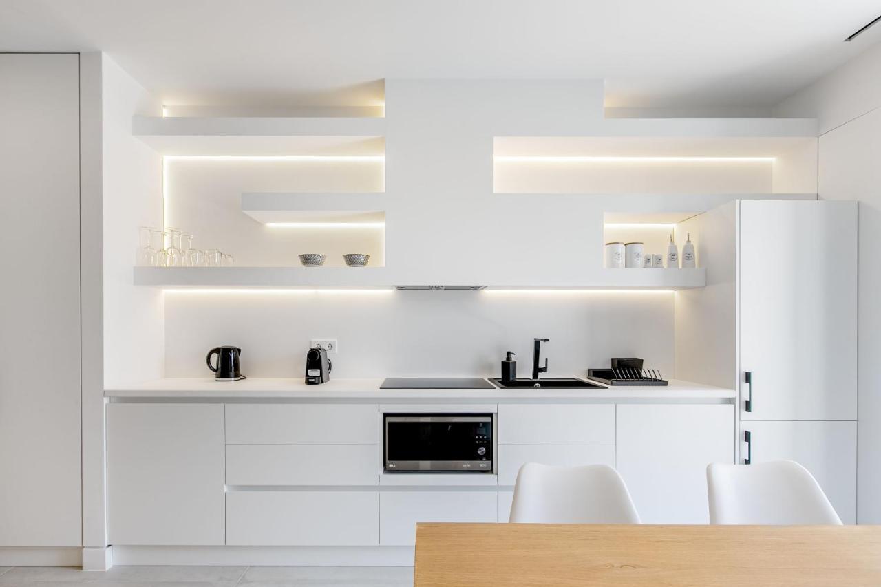 Ns Place Modern Apartment Acropolis View เอเธนส์ ภายนอก รูปภาพ